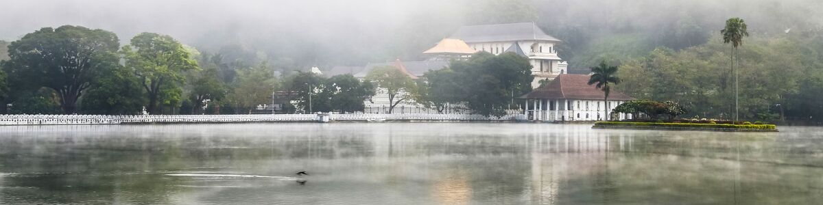 Headline for Places to see in Kandy – Enjoy everything of a royal city