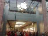 Apple Retail Stores Do $6.44B Worth Of Sales In Q1 2013, Up From $6.12B Last Holiday Quarter | TechCrunch