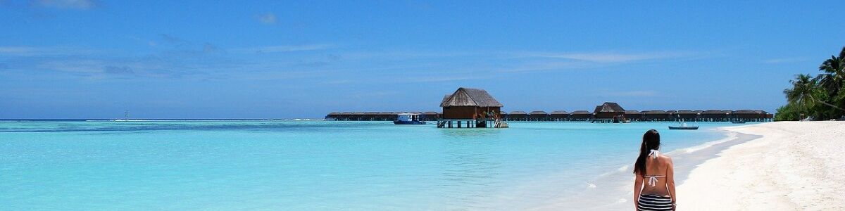 Headline for 6 Tips to travel the Maldives on the cheap - Exploring a paradise on a budget!