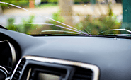 Tips to protect the car’s windshield in the heatwave?