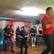 Lernen Sie die neuesten Tanzstile mit der Salsa-People-Tanzschule im Aargau