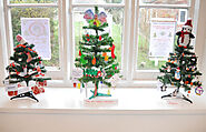 Small Christmas Trees: 15 Mini Christmas Tree Decorations for 2020