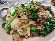 Pad See Ew (Thai Stir-Fried Noodles)