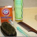 Step-by-Step Tutorial on Cleaning Combs and Brushes