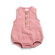 Website at https://tinytwig.in/collections/baby-rompers-organic-clothes