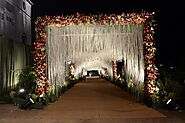 Stunning Decor Ideas For Entrance At Wedding
