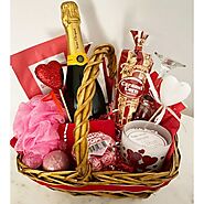 Valentine's Special | Veuve Clicquot Gift Basket