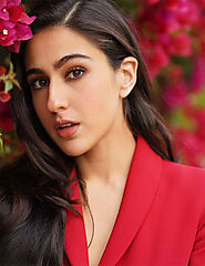 Sara Ali Khan Biography, Boyfriend, Age, Family - Famous Biography