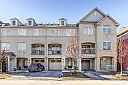 Townhouse for sale in Central East Ajax
