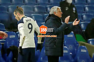 Lý do HLV Mourinho bị sa thải là gì?