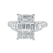 Set-Up Your Style with Je© Emerald Illusion Long Shoulder Diamond Ring