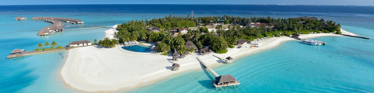 Headline for 5 Bikini Beaches You Can Discover in The Maldives – For some fun in the sun!