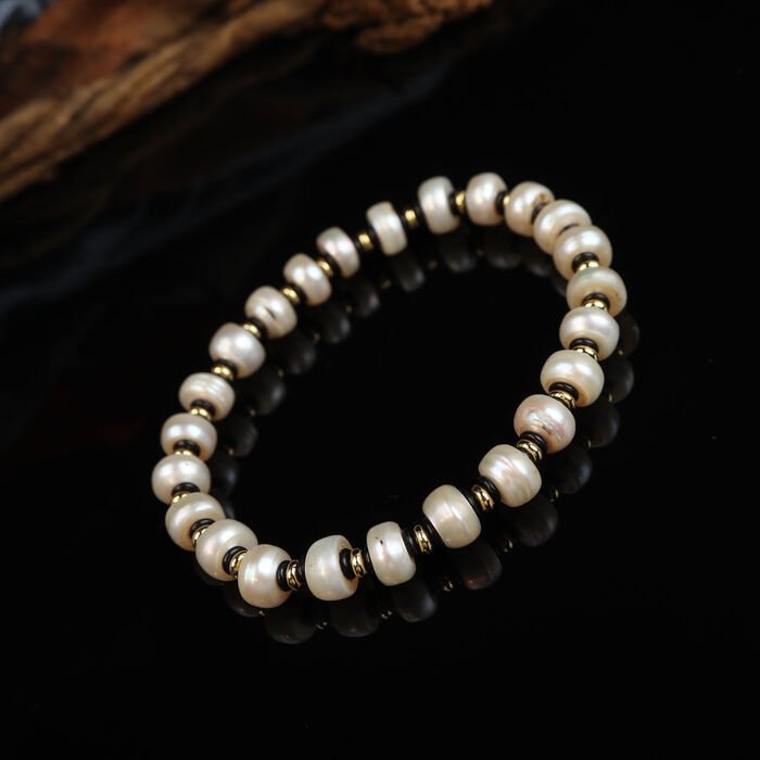 Discover the Spiritual Essence of Tibet in our Authentic Ethnic Tibetan  Wrist Malas