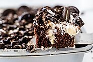 How To Make Our All-Time Favorite Oreo Poke Cake