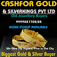 Selling gold jewellery in Azadpur