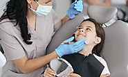 How to Choose the Right Cosmetic Dentist in Michigan and Find Dental Implants
