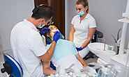 Learn about Cosmetic Dentistry Services in Livonia and Dearborn and How They Can Whiten Your Teeth