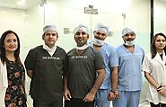 Get transparent advice from hair transplant surgeon in Delhi