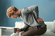 4 Signs You Should See a Back Pain Specialist