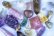 What are the familiar varieties of Quartz?