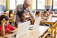 How teachers can use technology in classrooms?
