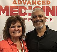 Advanced Medicine Exchange - Picture of me (Heidi) and Dr Buttar at the Advanced Medicine Conference