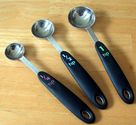 Measuring Spoons and Cups - How to Use Measuring Spoons and Cups