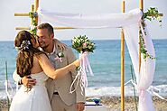 Revel in the romantic aura with a beach wedding in Crete