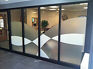 Expert Privacy Window Film Installers | Commercialwindowshield.com