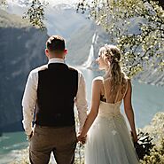 Find Professional Norway Adventure Wedding Photographer - Promise Mountain Weddings