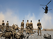 काबुल हवाई अड्डे उतरे अमेरिकी सैनिक - India Voice