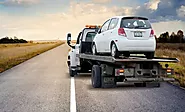 5 Things to Consider Before Having a Towing Service Aboard