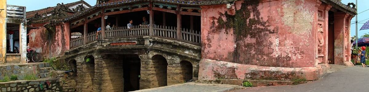 Headline for Top-rated Tourist Attractions in Hoi An – From Pottery Villages to Pagodas