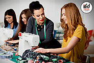 What is the role of technology in fashion designing?