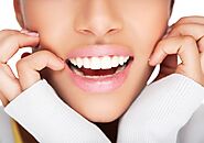 How can I make my discolored teeth whiter? - The Dental Bond Blog