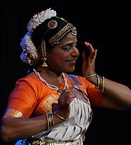 Vijaya Rao - Nateschwara Akademie & Theater - Indischer Tanz, Musik & Yoga