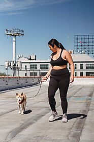 Haz ejercicio mientras paseas a tus mascotas
