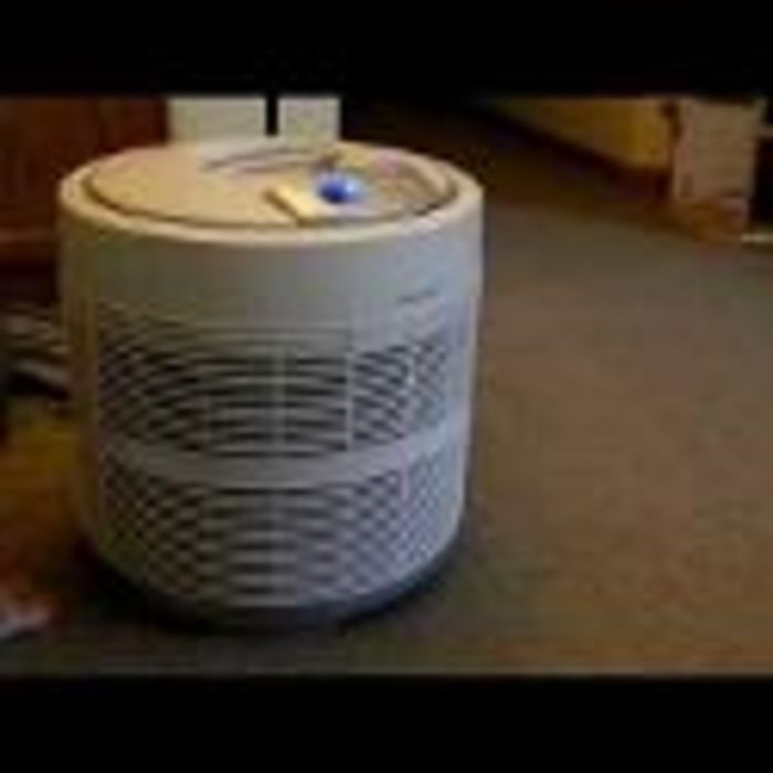 Air Purifiers for Smoke Best Air Scrubbers for Tobacco Odours A