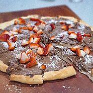 🍫 Did someone say chocolate on a pizza? 😲