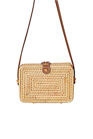 Buy Women Handbags Dubai UAE