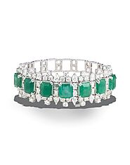 Tips To Consider When Choosing The Best Emerald Bracelet India With Gold