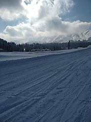Gulmarg Kashmir - Best Time to Visit Tourist Places Near By