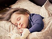 Tìm hiểu sự khác biệt giữa cách nuôi dạy con của người phương Tây và người Việt