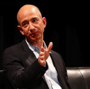 Jeff Bezos inwestuje w bloga