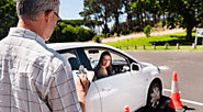 How Driving School Helps to Overcome Most Annoying Driver Habits?