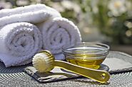 The Real Ayurvedic Massage with Extra Virgin Olive Oil - Villa Campestri Olive Oil Resort