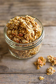 Homemade Coconut Oil Honey Almond Granola - Lovely Little Kitchen