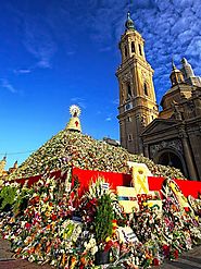 Volksfeste in Zaragoza, Spanien: Feierlichkeiten zu Ehren der Virgen del Pilar in Spanien: | Spain.info auf deutsch