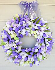 Decorative Purple Flower Door Wreath Ideas For Spring