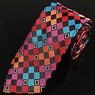 Few Tips for Wearing Designer Silk Ties for Business Purposes